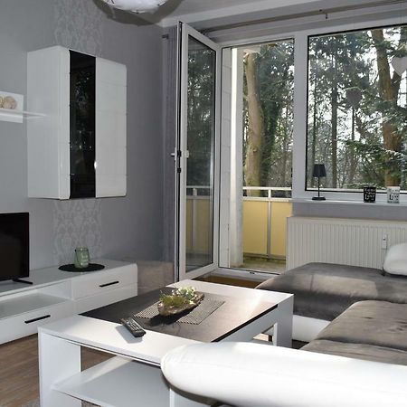 Ferienwohnung "Am Schlosspark" Neetzow Exterior foto